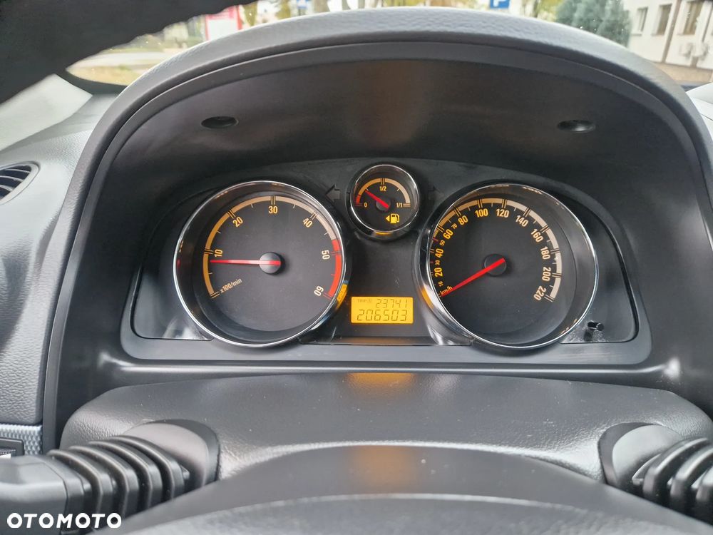Opel Antara 2.0 CDTI Cosmo - 31