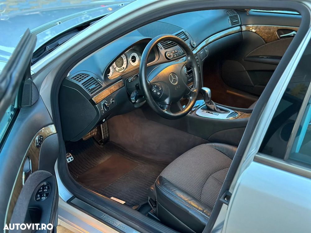 Mercedes-Benz E - 10