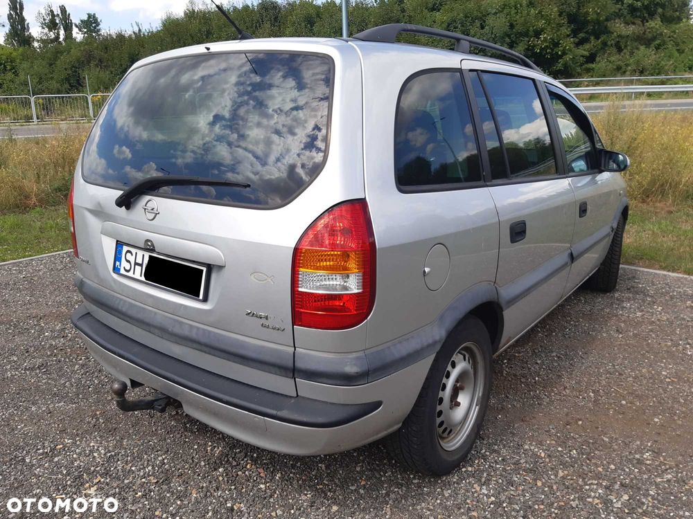 Opel Zafira - 3
