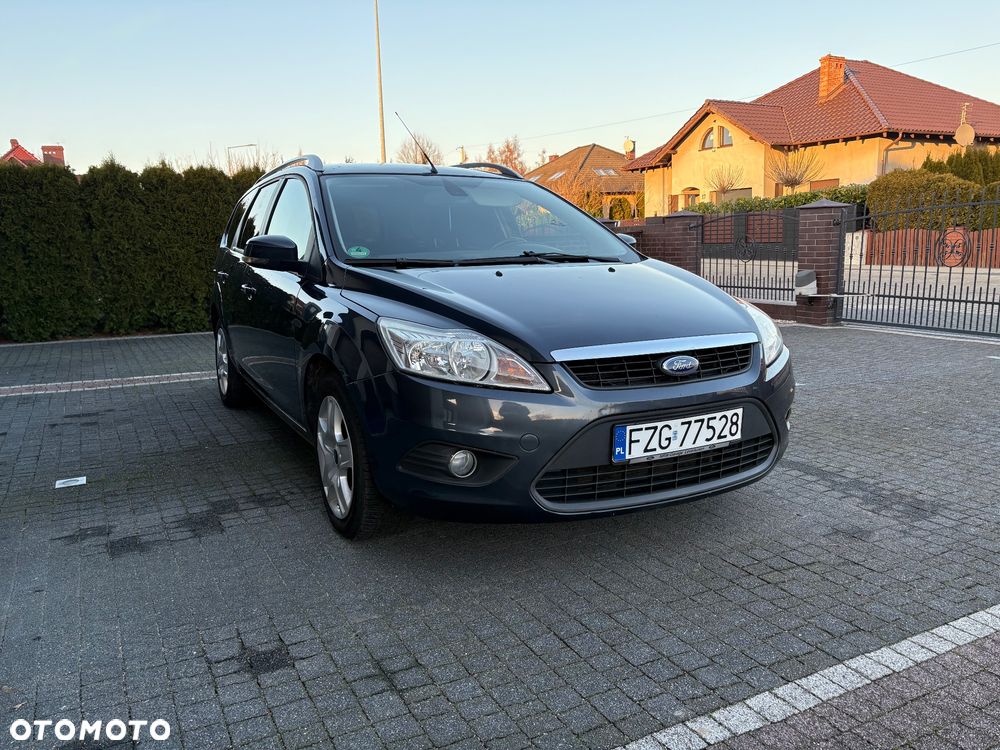 Ford Focus 1.6 Comfort - 3