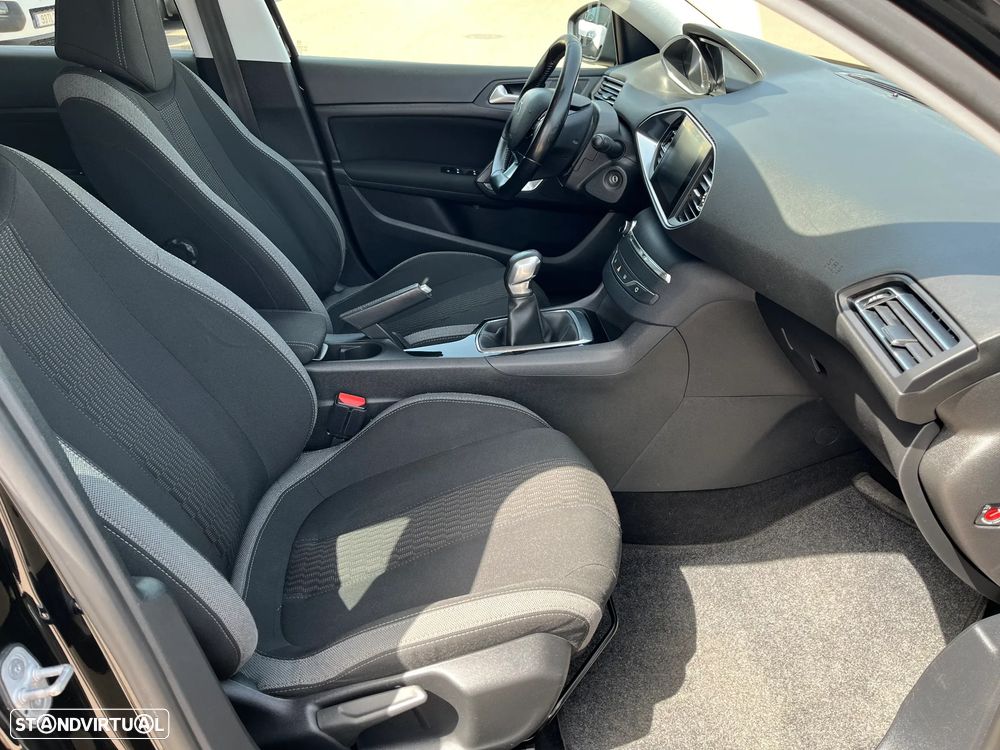 Peugeot 308 SW 1.6 BlueHDi Style - 18