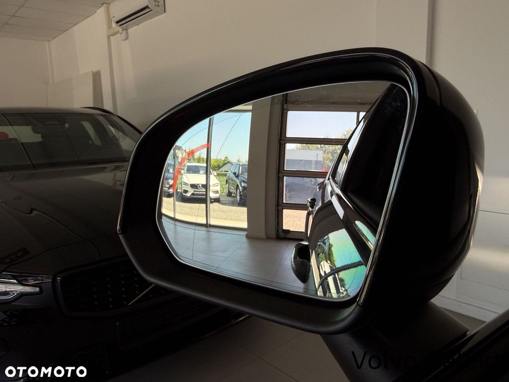 Volvo XC 40 - 30