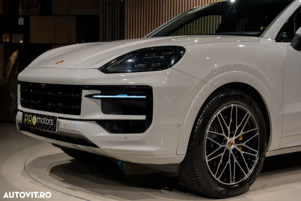Porsche Cayenne Coupe - 8