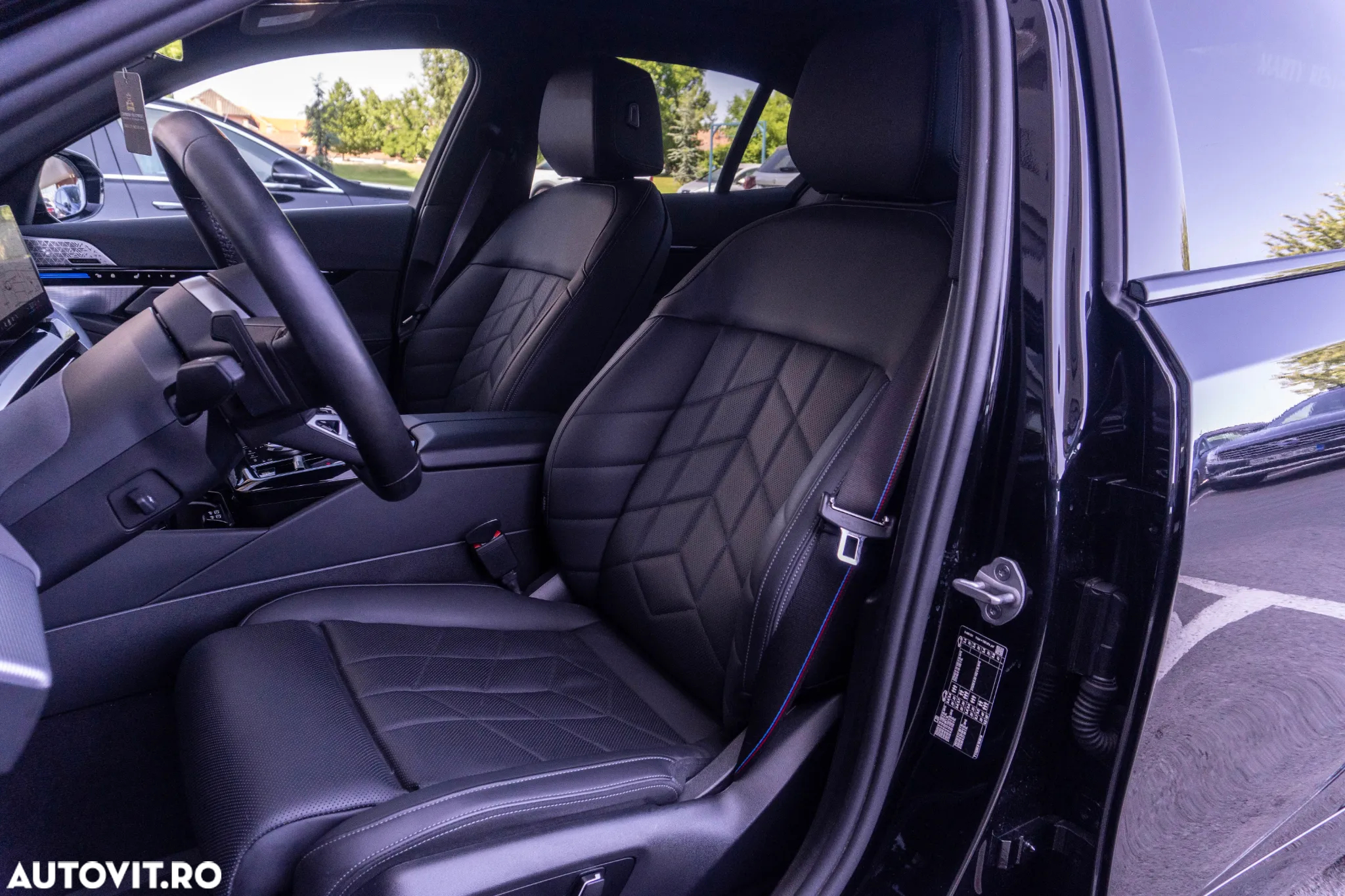 BMW Seria 5 520i Touring Aut. - 35