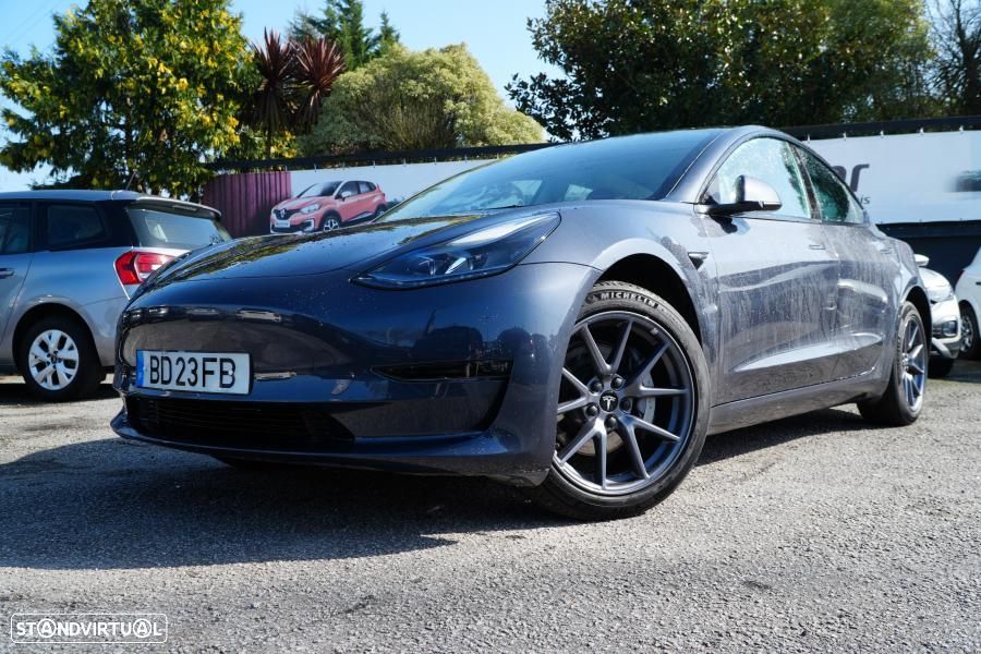 Tesla Model 3 Long Range Tração Traseira - 4