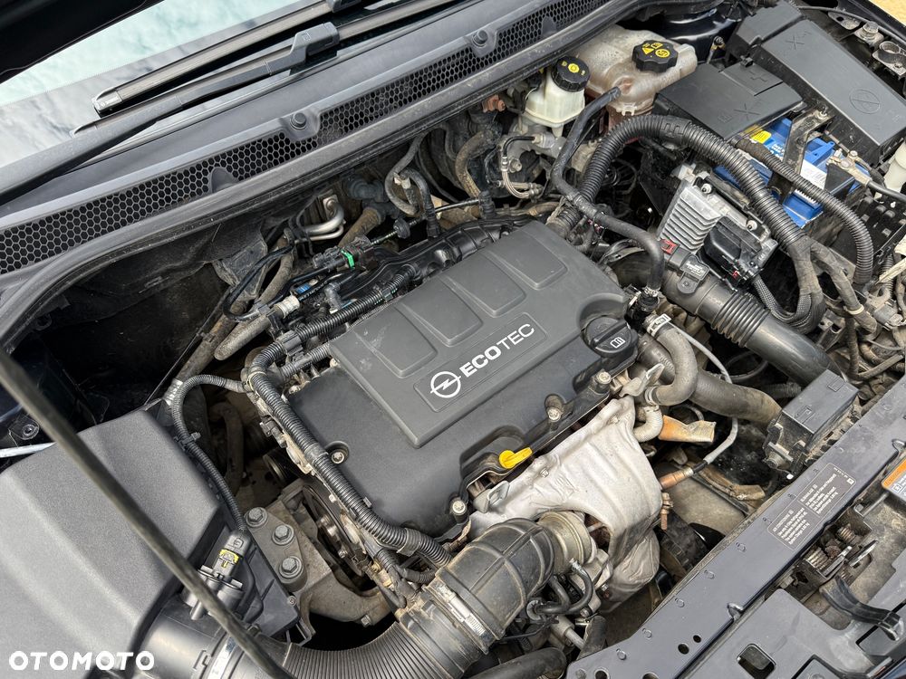Opel Astra 1.4 Turbo - 29