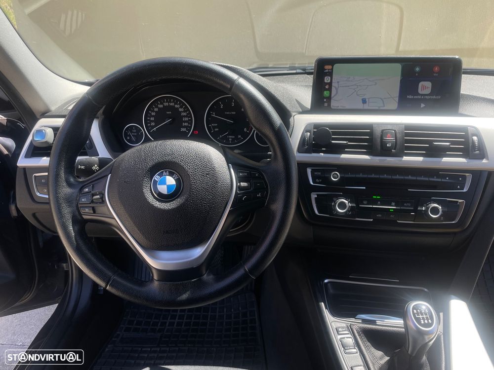 BMW 318 d - 5