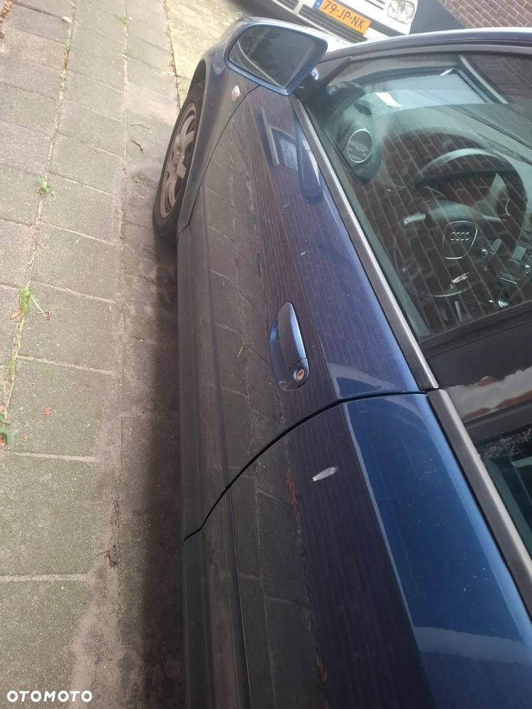 Audi A3 Sportback 1.6 FSI Ambition - 4