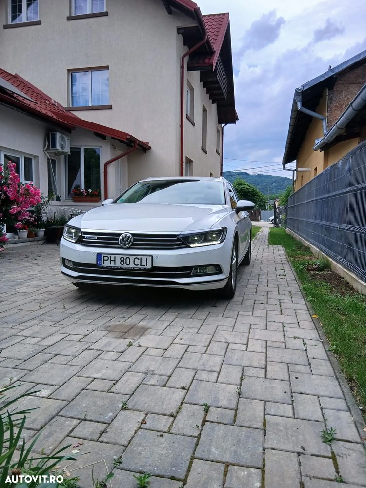 Volkswagen Passat 2.0 TDI Highline - 13