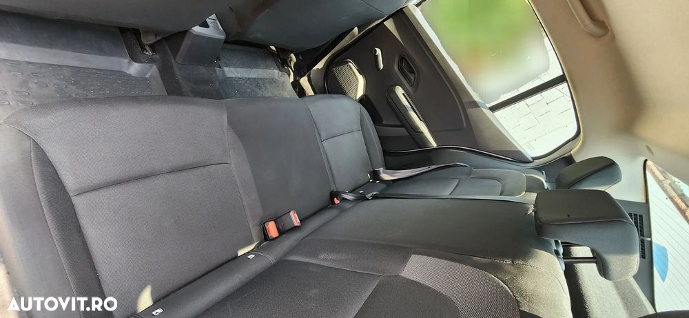 Dacia Logan TCe 90 Essential - 9