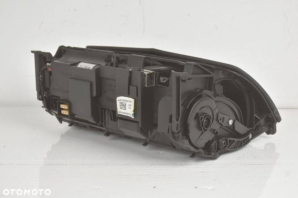 wyświetlacz * ekran radia mercedes c w204 a2048204697 - 2