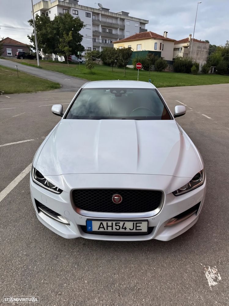 Jaguar XE 20d AWD Aut. R-Sport - 3