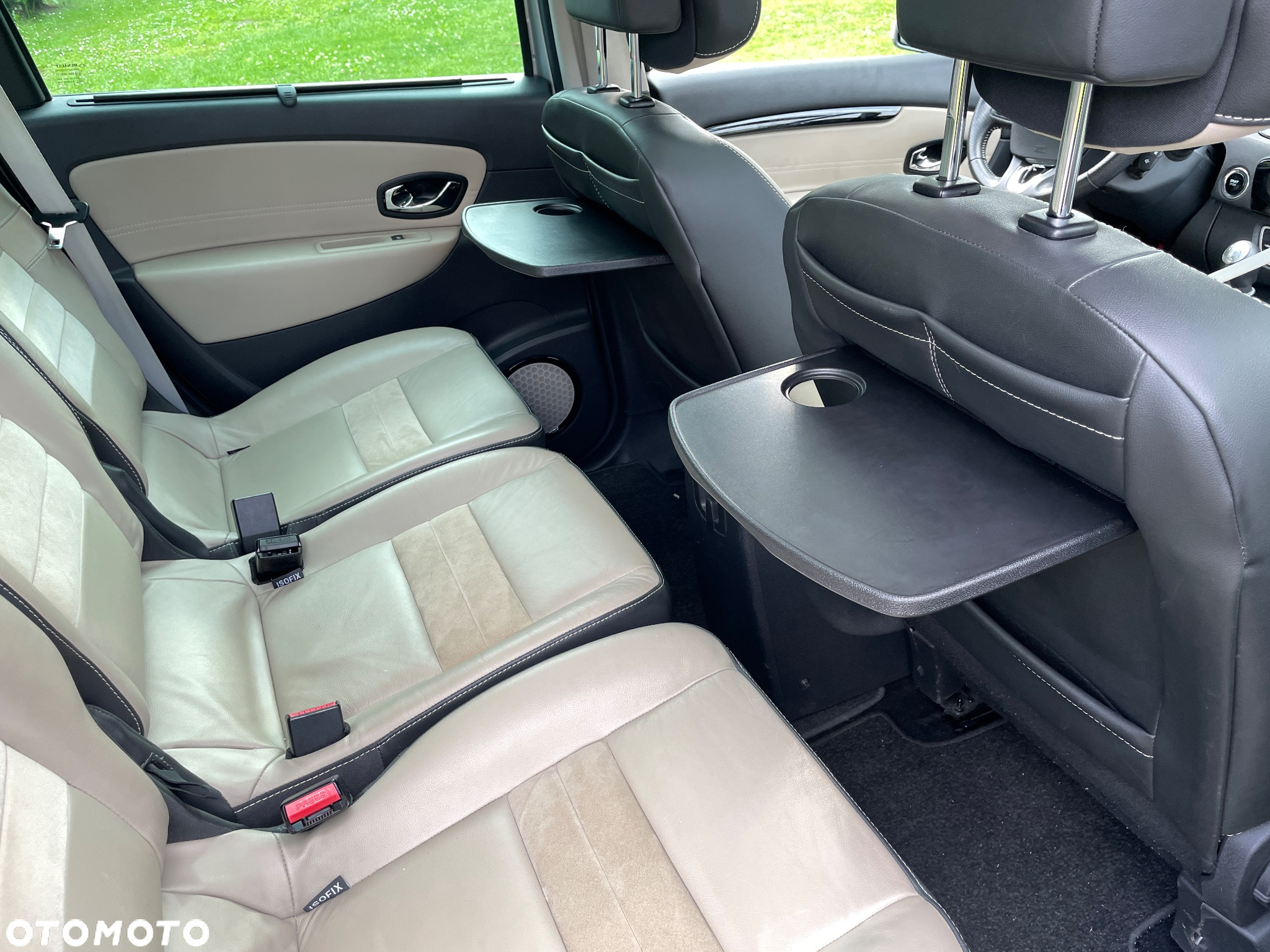 Renault Grand Scenic ENERGY TCe 130 S&S Bose Edition - 29