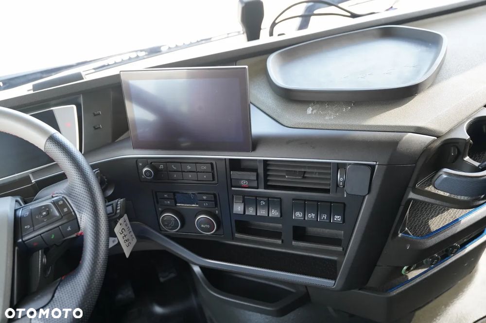 Volvo FH 460 / FIRANKA 7,4 M / I-SAVE / KLIMA POSTOJOWA / OŚ PODNOSZONA / SKRĘTNA / PLANDEKA ZBROJONA - 28