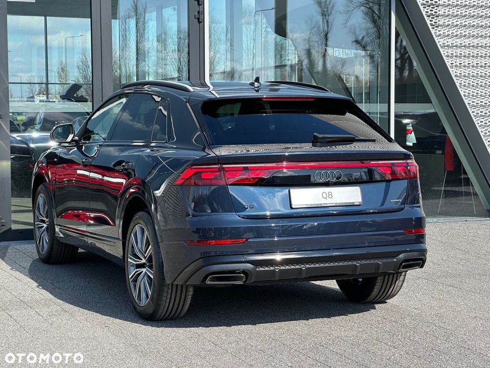 Audi Q8 - 10