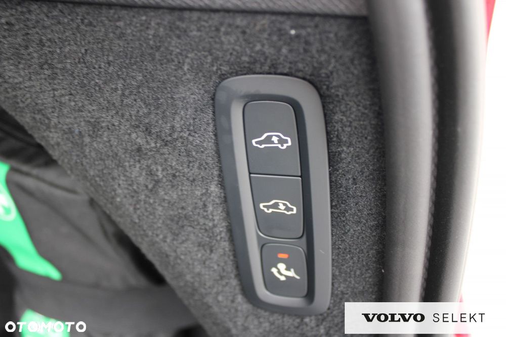 Volvo XC 90 - 13