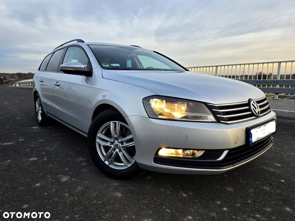 Volkswagen Passat 1.6 TDI Comfortline - 4