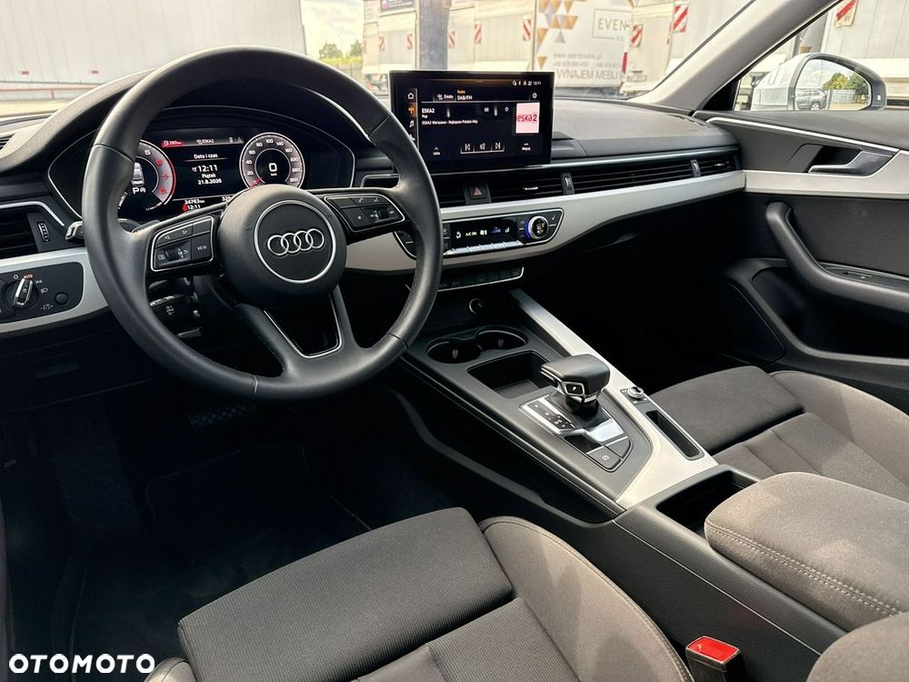 Audi A4 Limousine 35 TFSI mHEV S tronic - 13