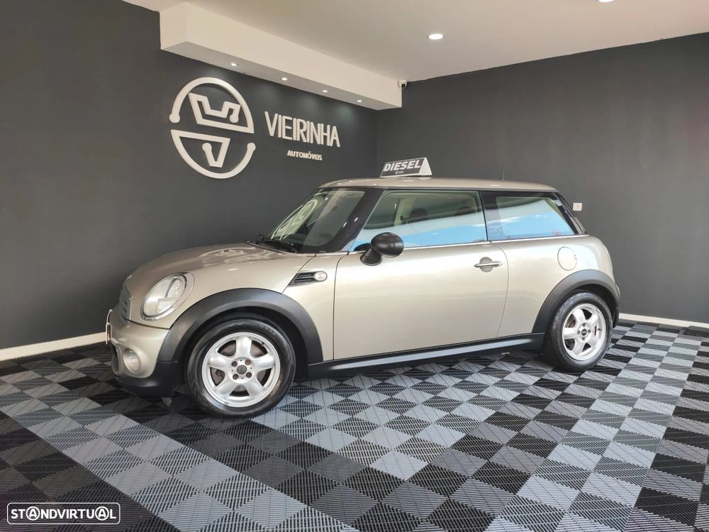 MINI 3 Portas One D - 2