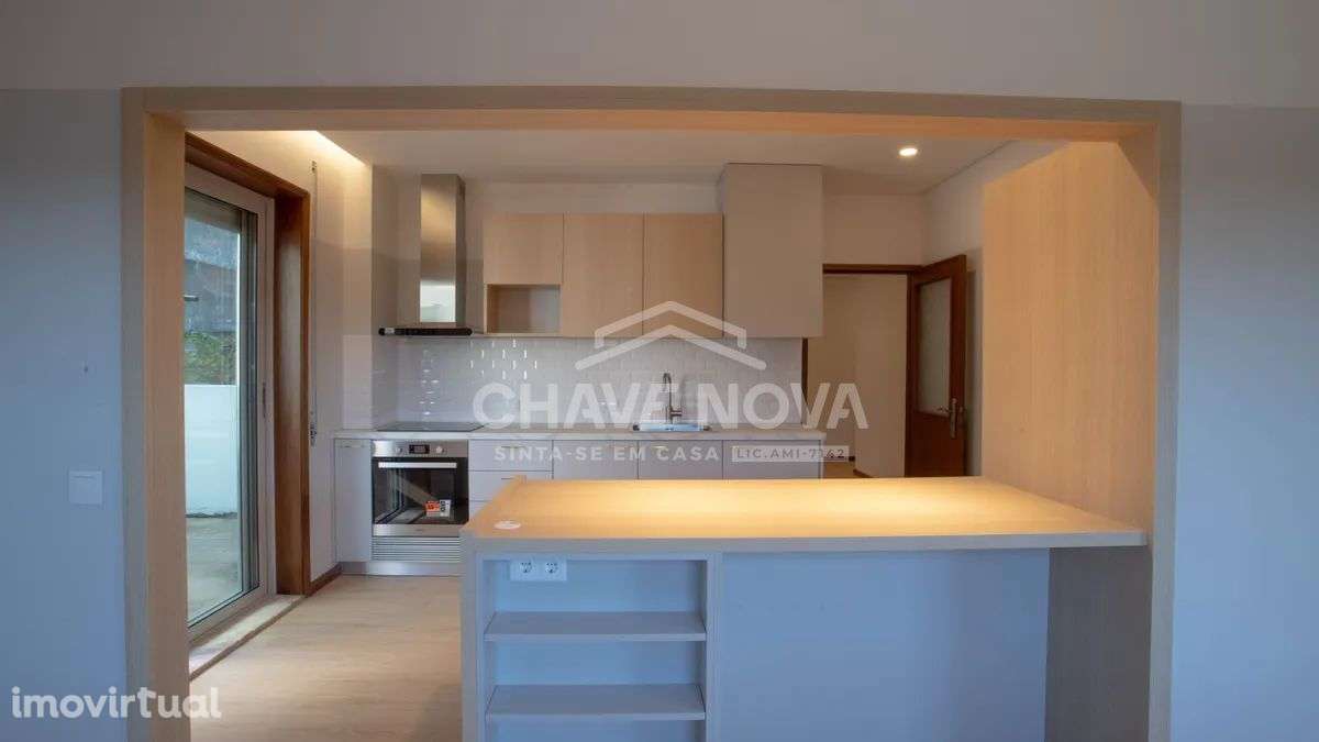 Apartamento T3 c/Terraço e Garagem em Vila Nova de Gaia - Grande imagem: 2/31