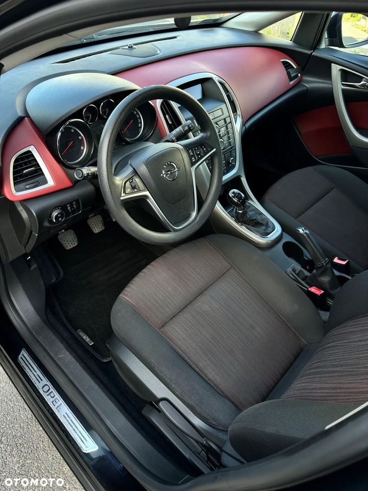 Opel Astra - 11