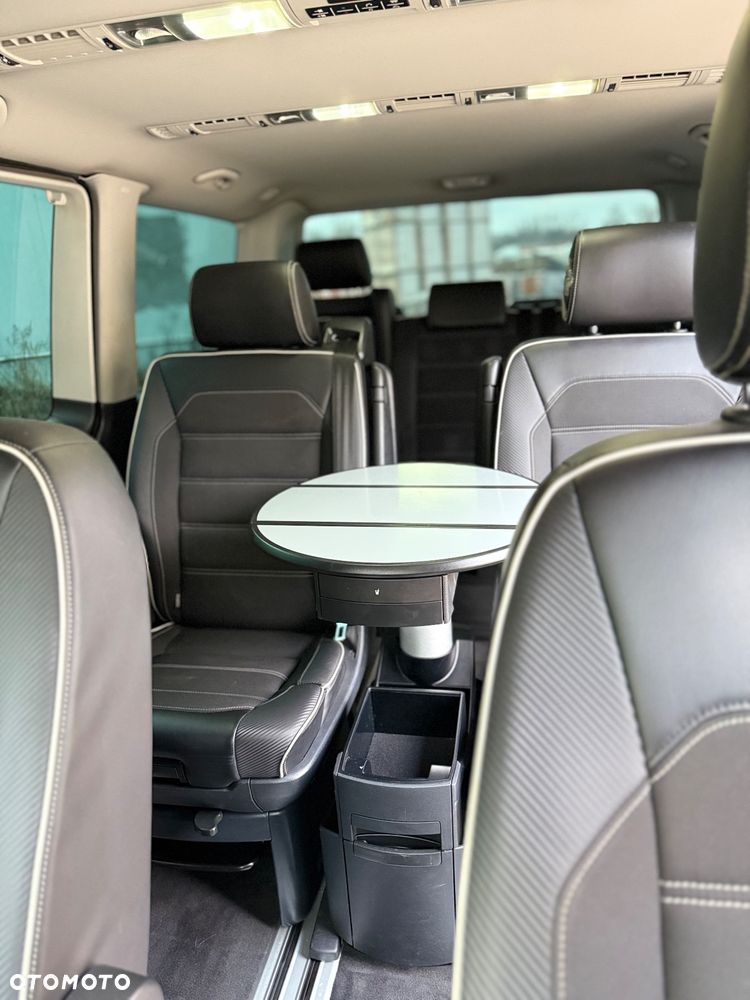 Volkswagen Multivan - 16
