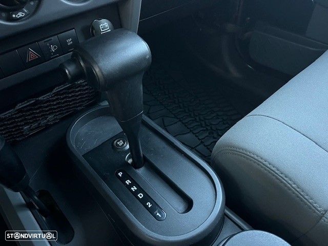 Jeep Wrangler 2.8 CRD ATX Sport - 10