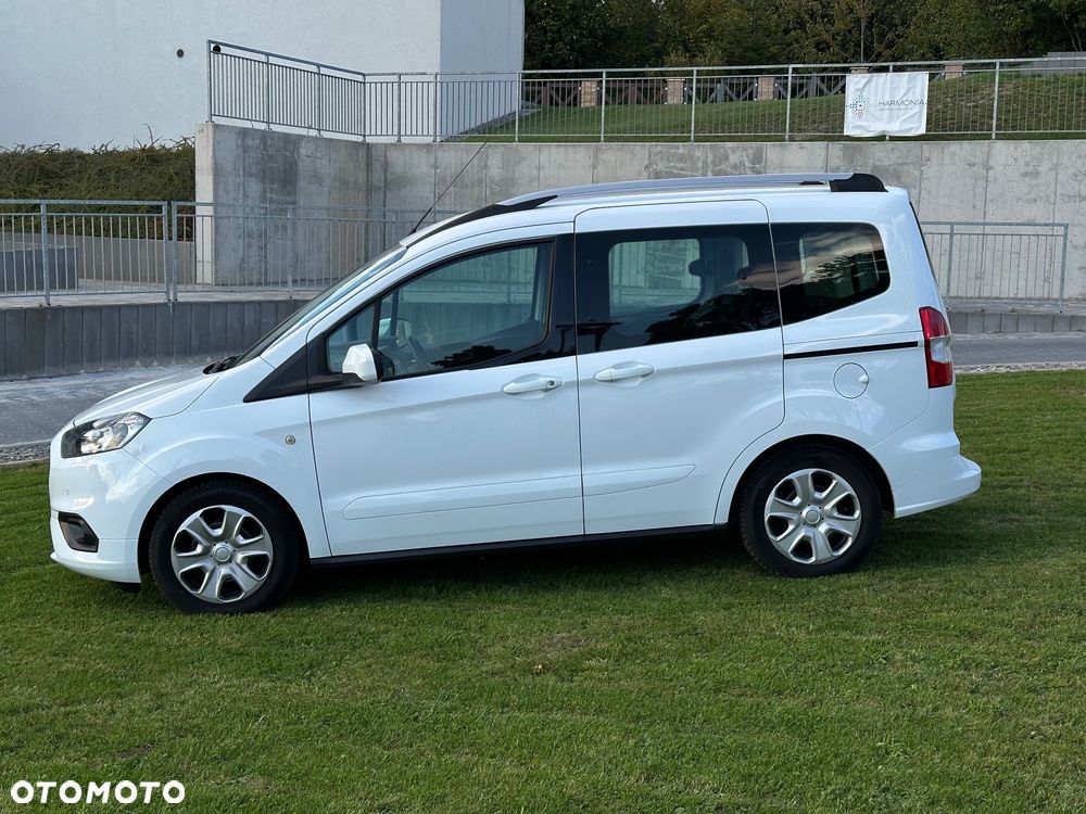 Ford Tourneo Courier - 9