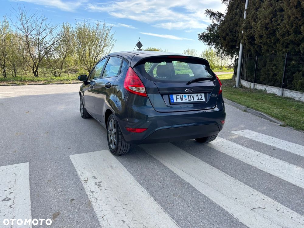 Ford Fiesta 1.25 Champions Edition - 24
