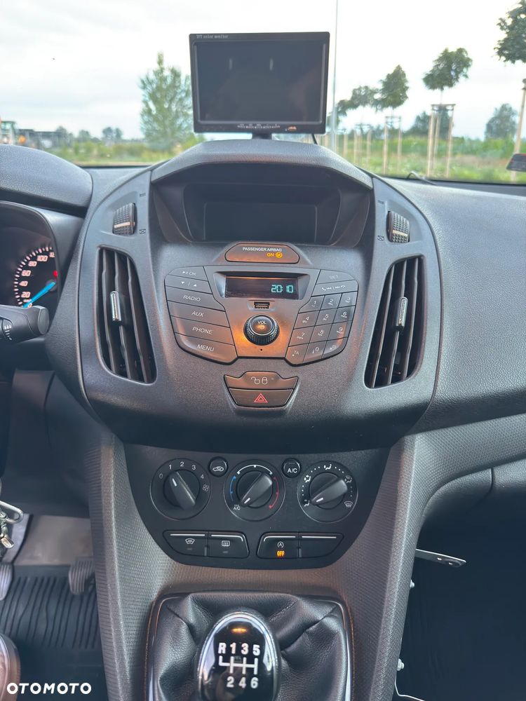 Ford Transit connect - 7