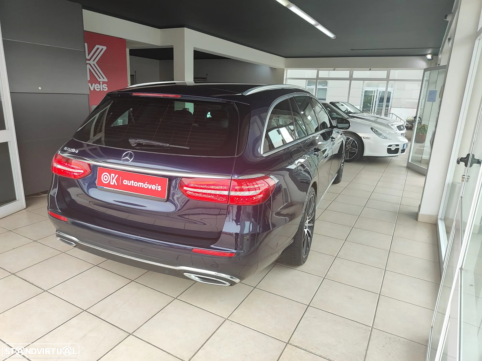 Mercedes-Benz E 220 d AMG Line - 10