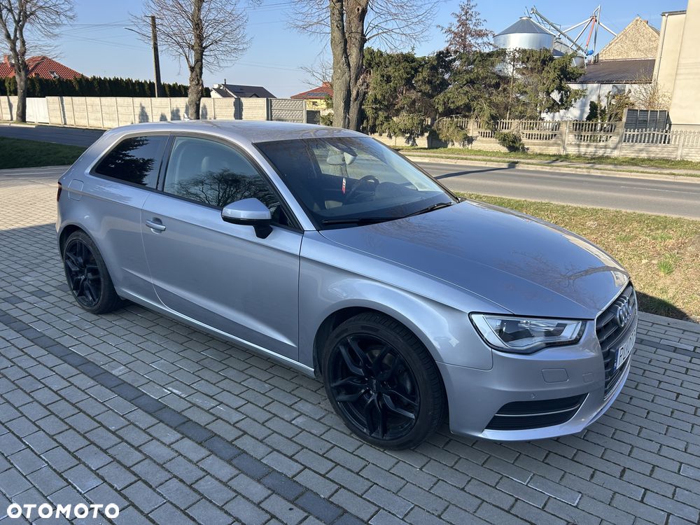 Audi A3 3-drzwiowe 1.4 TFSI S tronic Ambiente - 2