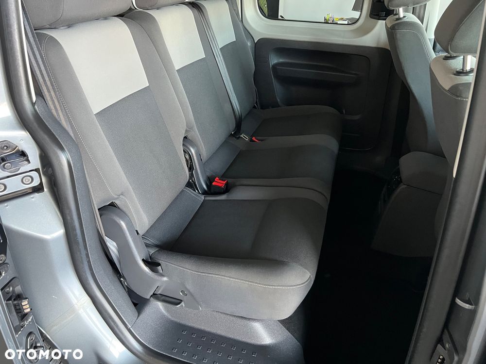 Volkswagen Caddy - 22