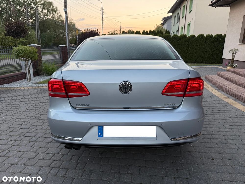Volkswagen Passat 2.0 TDI Comfortline - 15