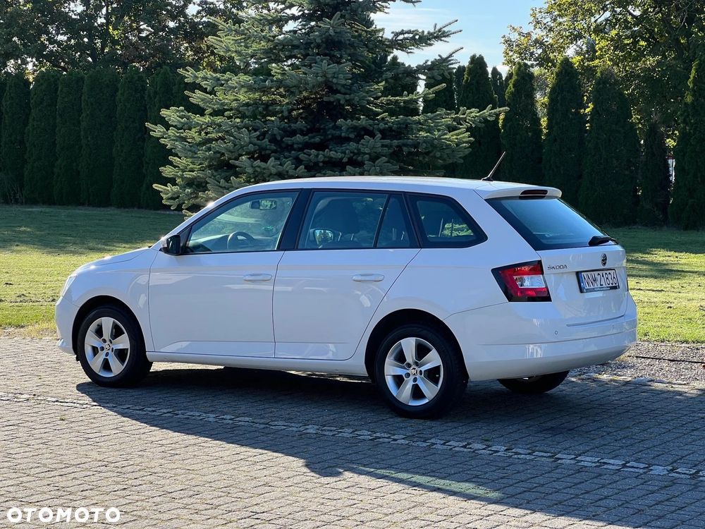 Skoda Fabia - 4