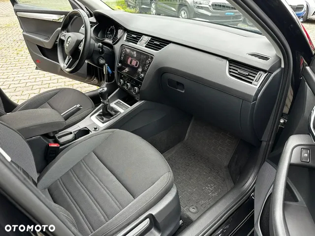 Skoda Octavia 1.5 TSI ACT Ambition - 28