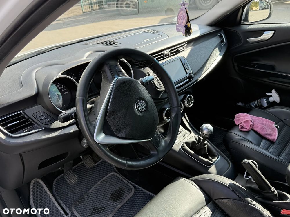 Alfa Romeo Giulietta - 6