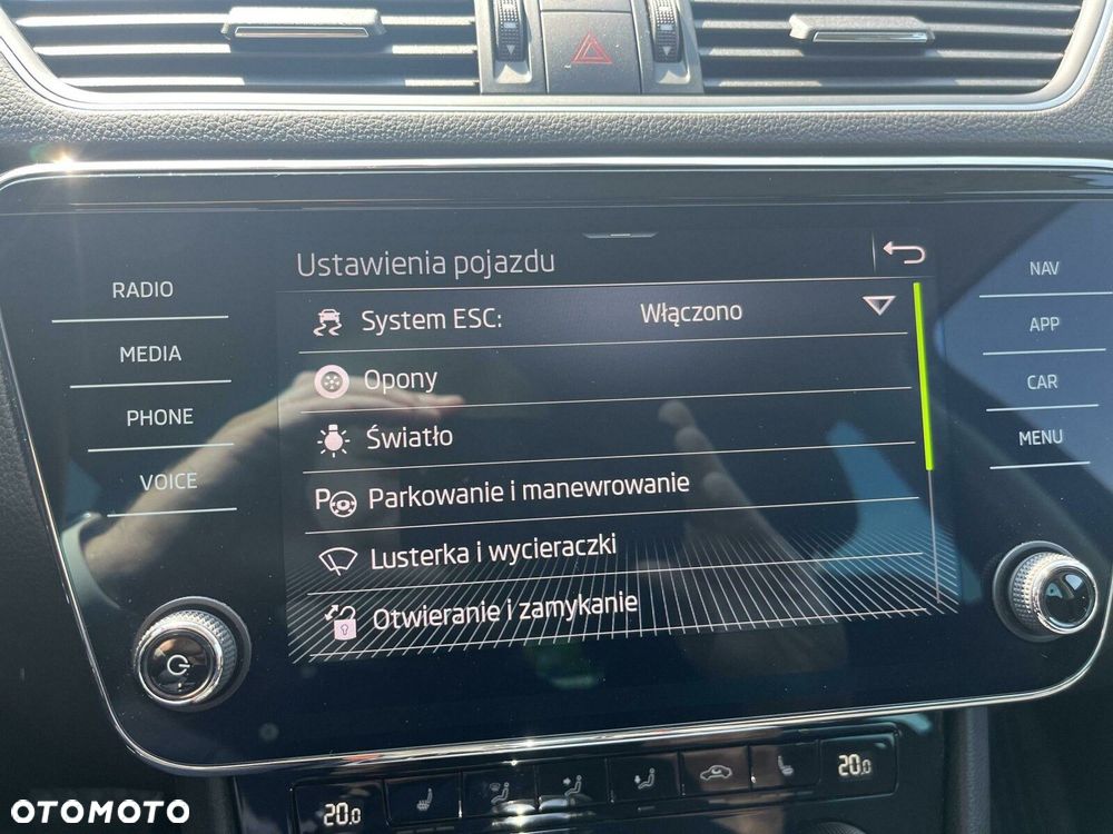 Skoda Superb 1.5 TSI Ambition DSG - 29