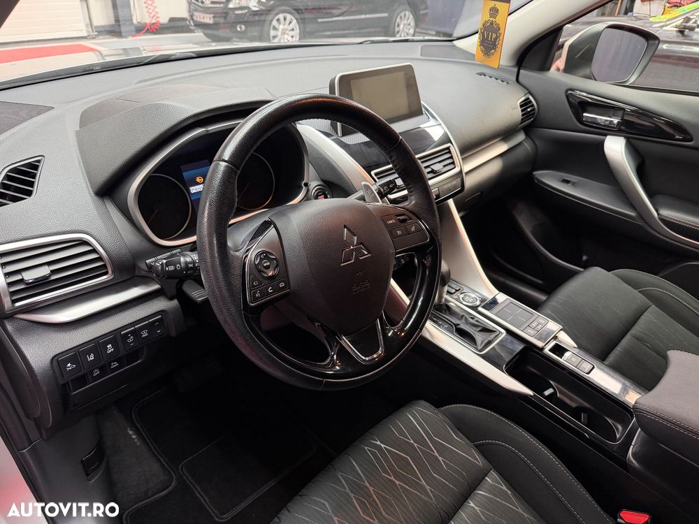 Mitsubishi Eclipse-Cross 1.5-litre 16-valve DOHC MIVEC 4X4 Invite+ Aut. - 12