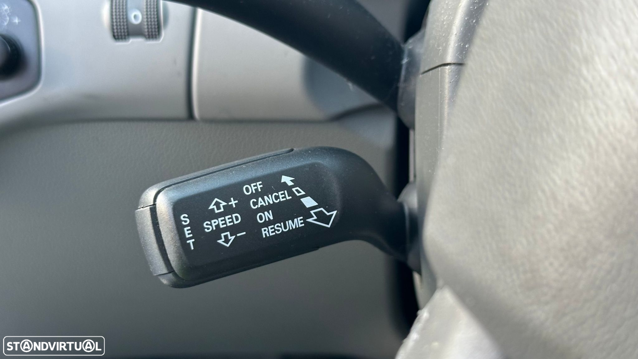 Audi A4 Avant 2.0 TDI Advance - 19