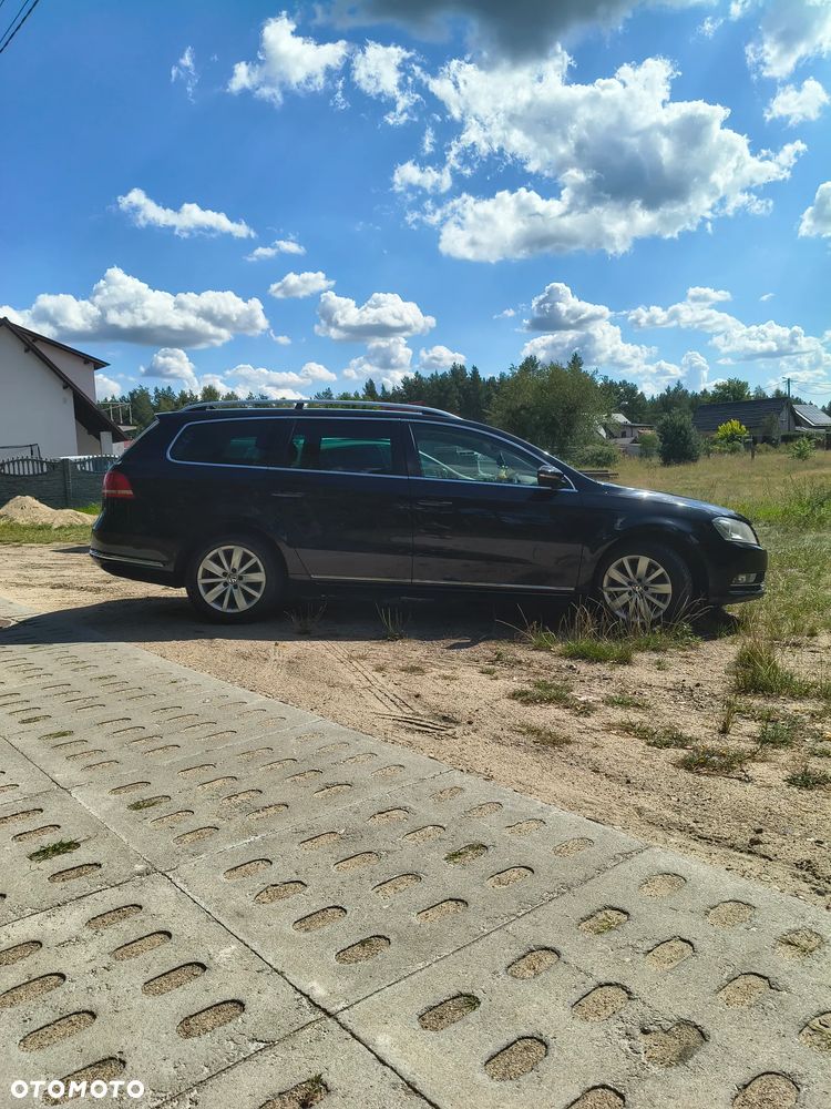 Volkswagen Passat 2.0 TDI Comfortline - 4