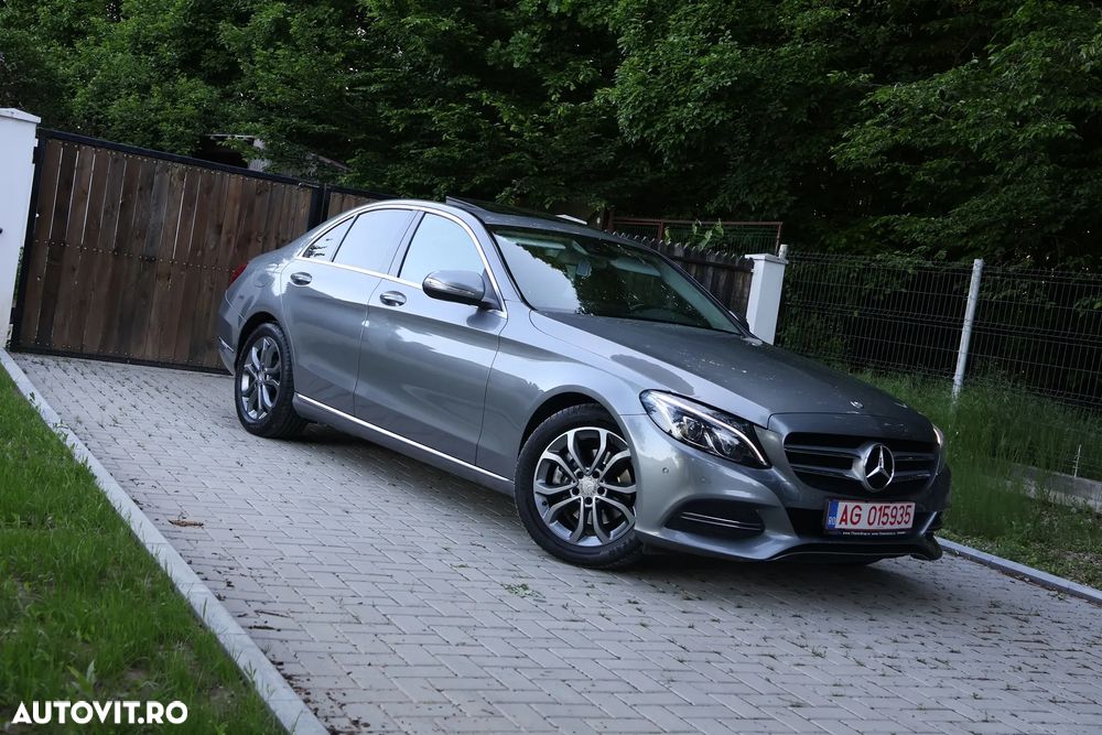 Mercedes-Benz C 220 CDI DPF BlueEFFICIENCY 7G-TRONIC Avantgarde Edition - 4
