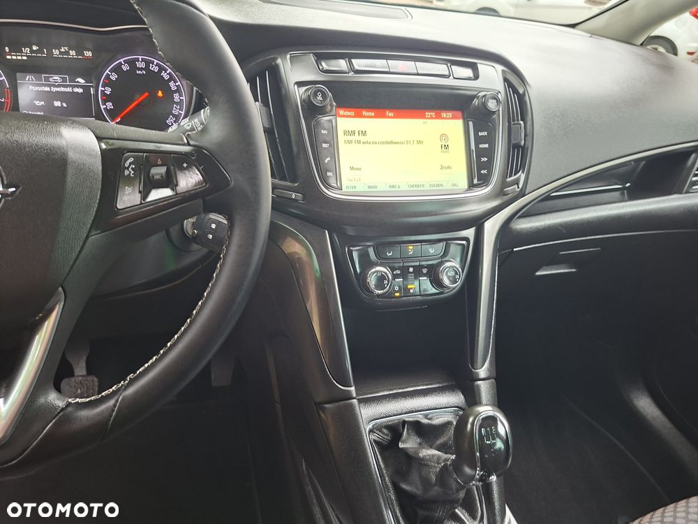 Opel Zafira 1.4 Turbo Business Edition - 9
