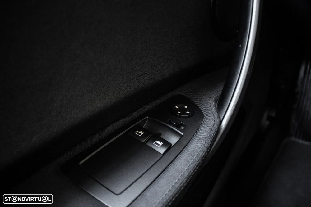 BMW 116 i Lifestyle - 16