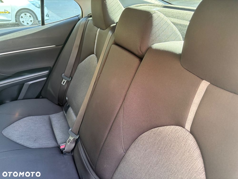 Toyota Camry 2.5 Hybrid Comfort CVT - 11