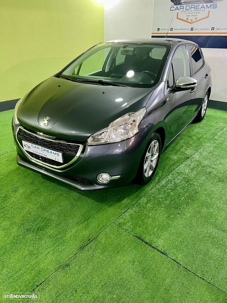Peugeot 208 1.2 VTi SE Style - 1