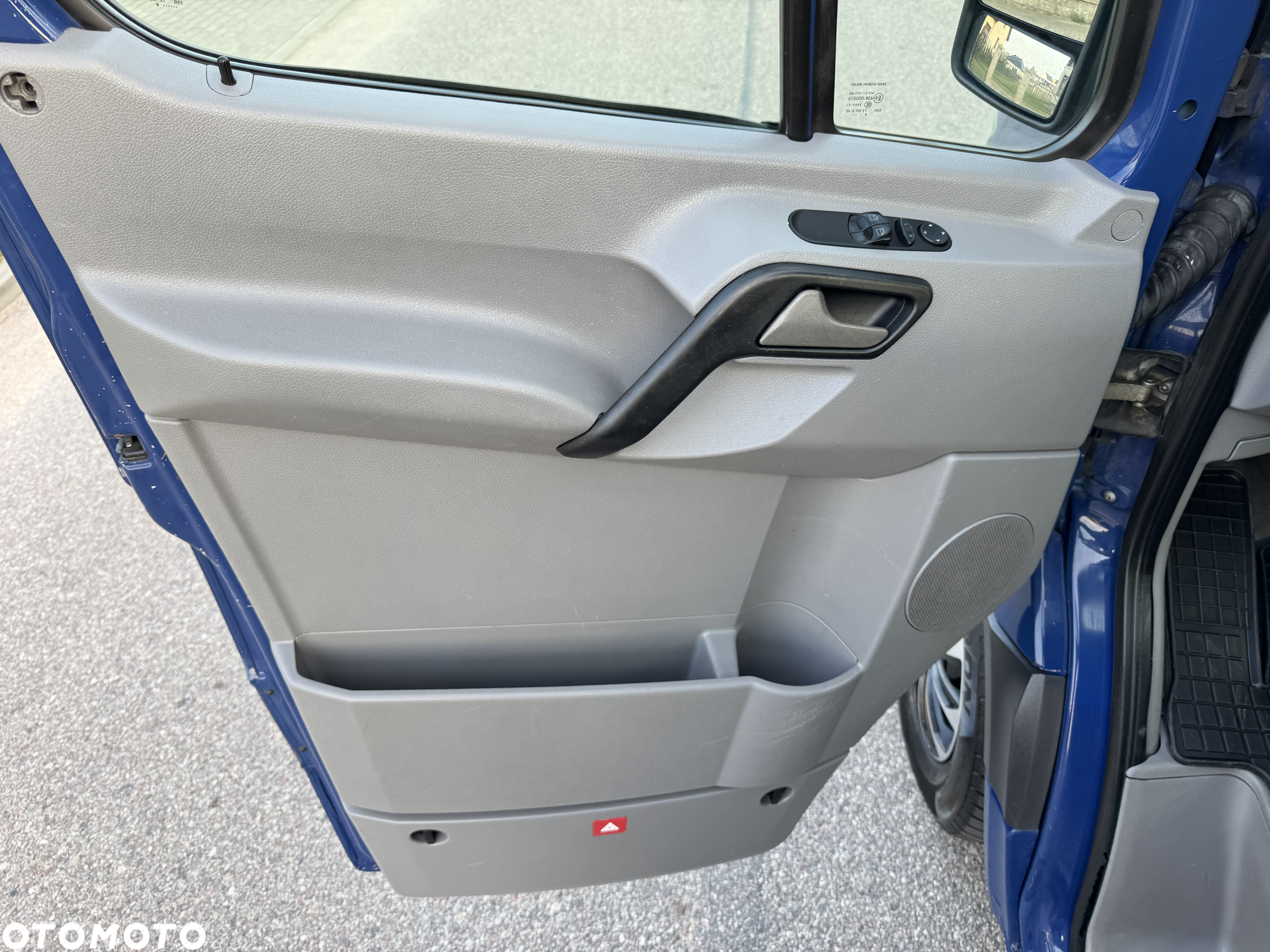 Mercedes-Benz Sprinter - 26