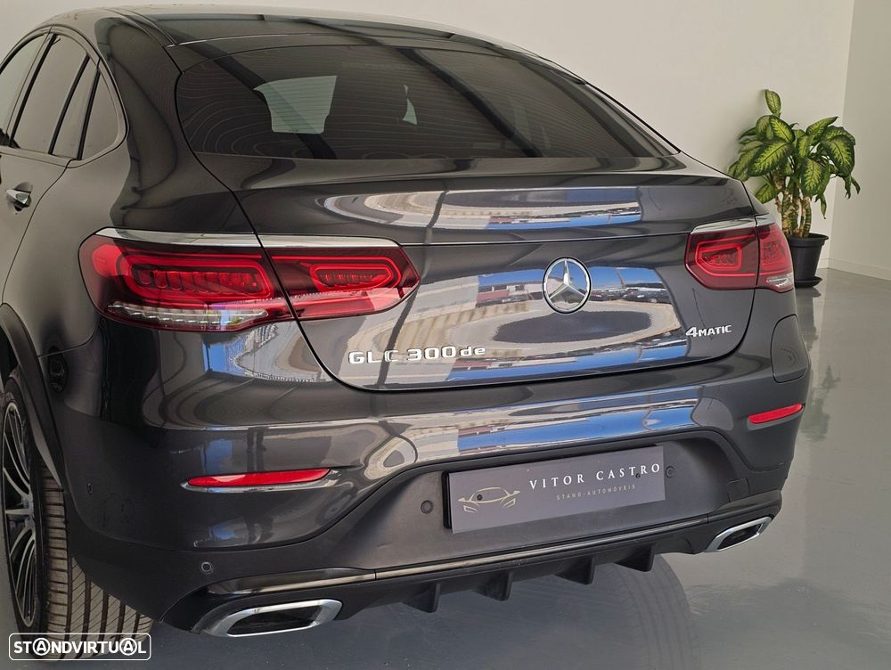 Mercedes-Benz GLC 300 e Coupe 4Matic - 4