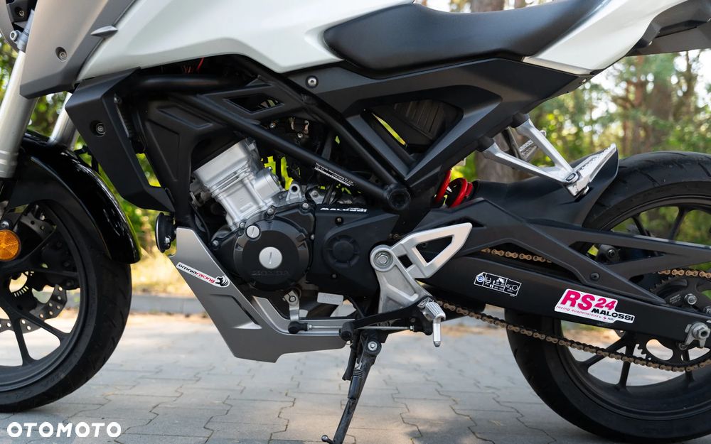 Honda CB - 11