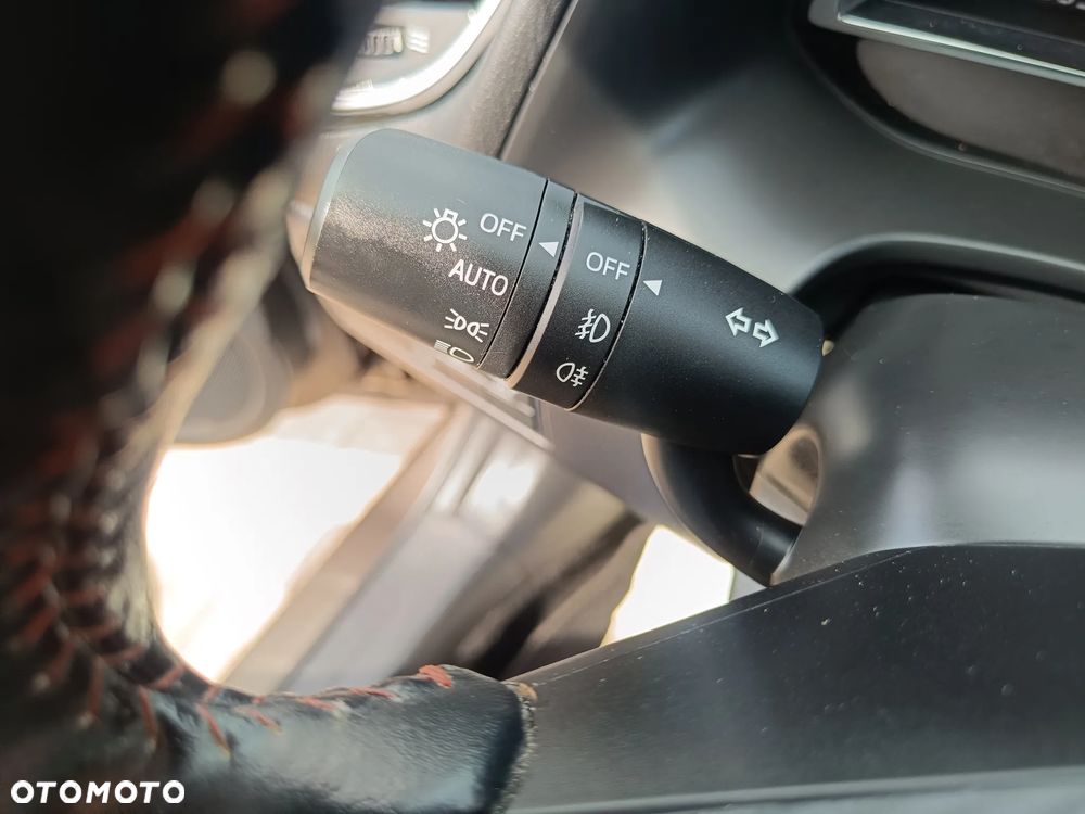 Mazda 3 SKYACTIV-G 120 Urban Limited - 18